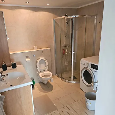 Apartment 50 Kvm Sokkel Leilighet Pa Manglerud *
