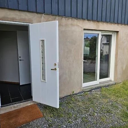 Apartment 50 Kvm Sokkel Leilighet Pa Manglerud *